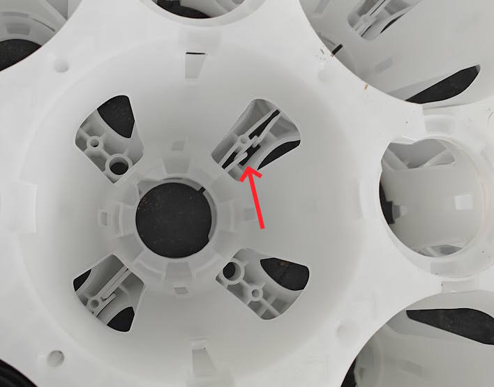Foute montage: witte CircoFloor-structuurplaten niet volledig in elkaar geklikt