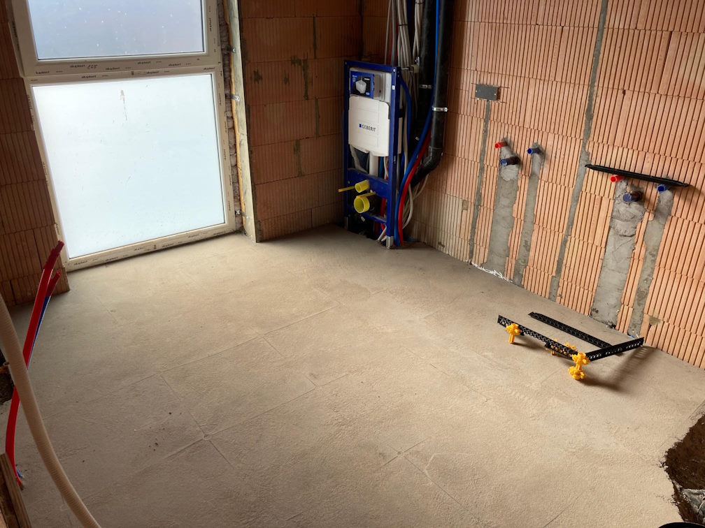 Screed on insulation screed