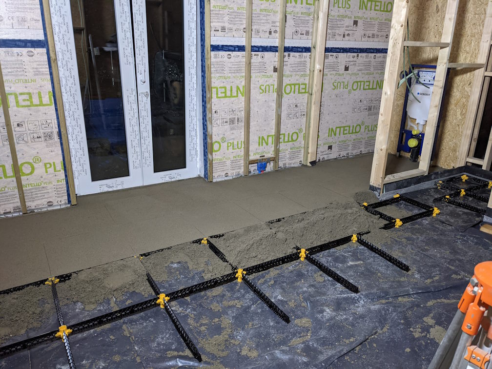 Screed concrete slab of insulation screed