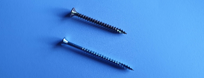 Trockenestrich mit Ausgleichskörnern verschrauben