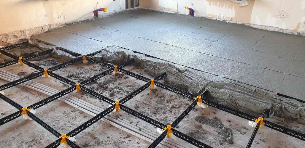 Insulation screed helps save space