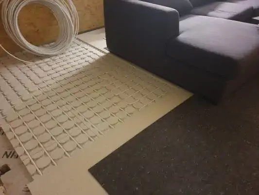 Staenisrooster circulaire droogvloer met cellentbeton van Chapyt en isolatie van Unilin
