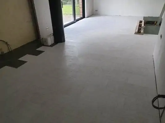 Staenisrooster isolatiechape vloeropbouw in slaapkamer