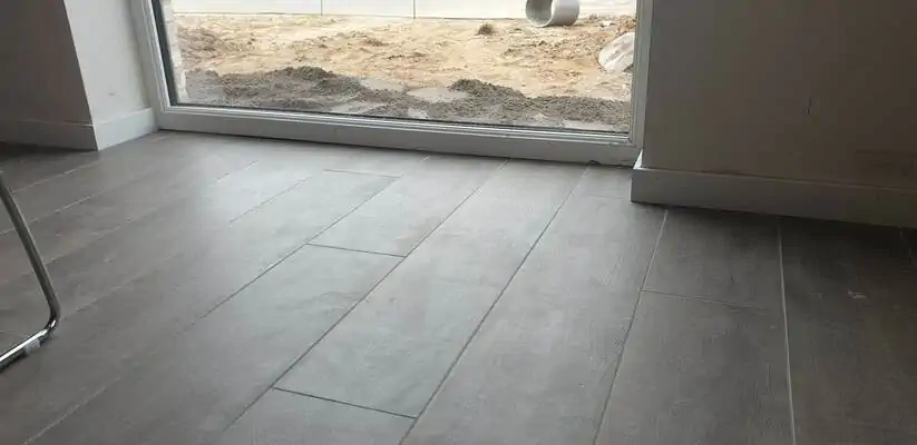 Staenisrooster vloeropbouw in living