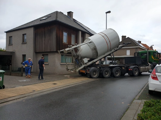 Staenisrooster drainerende terras vloeropbouw op beton ondergrond