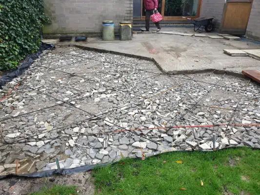 Staenisrooster drainerende terras vloeropbouw op beton ondergrond