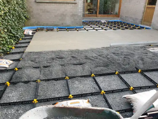 Staenisrooster drainerende terras vloeropbouw op beton ondergrond