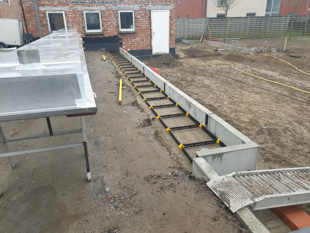Staenisrooster terras vloeropbouw op volle grond en betonvloer