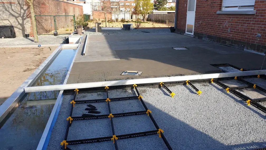 Staenisrooster terras vloeropbouw op volle grond en betonvloer