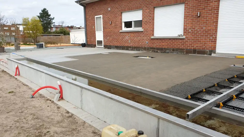 Staenisrooster terras vloeropbouw op volle grond en betonvloer